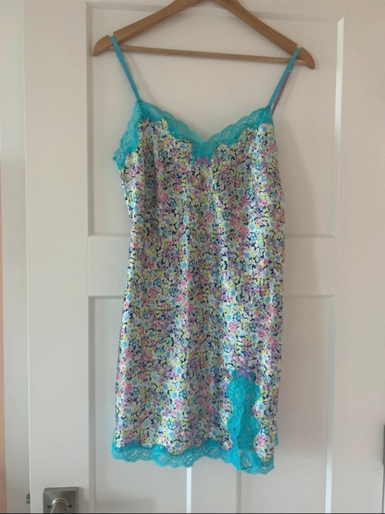 Victoria's Secret Other - Victoria's Secret Teal-Trim Pastel Floral Satin Chemise
